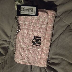 Badgley Mischka Pink Crossbody Bag with Textured Elegance